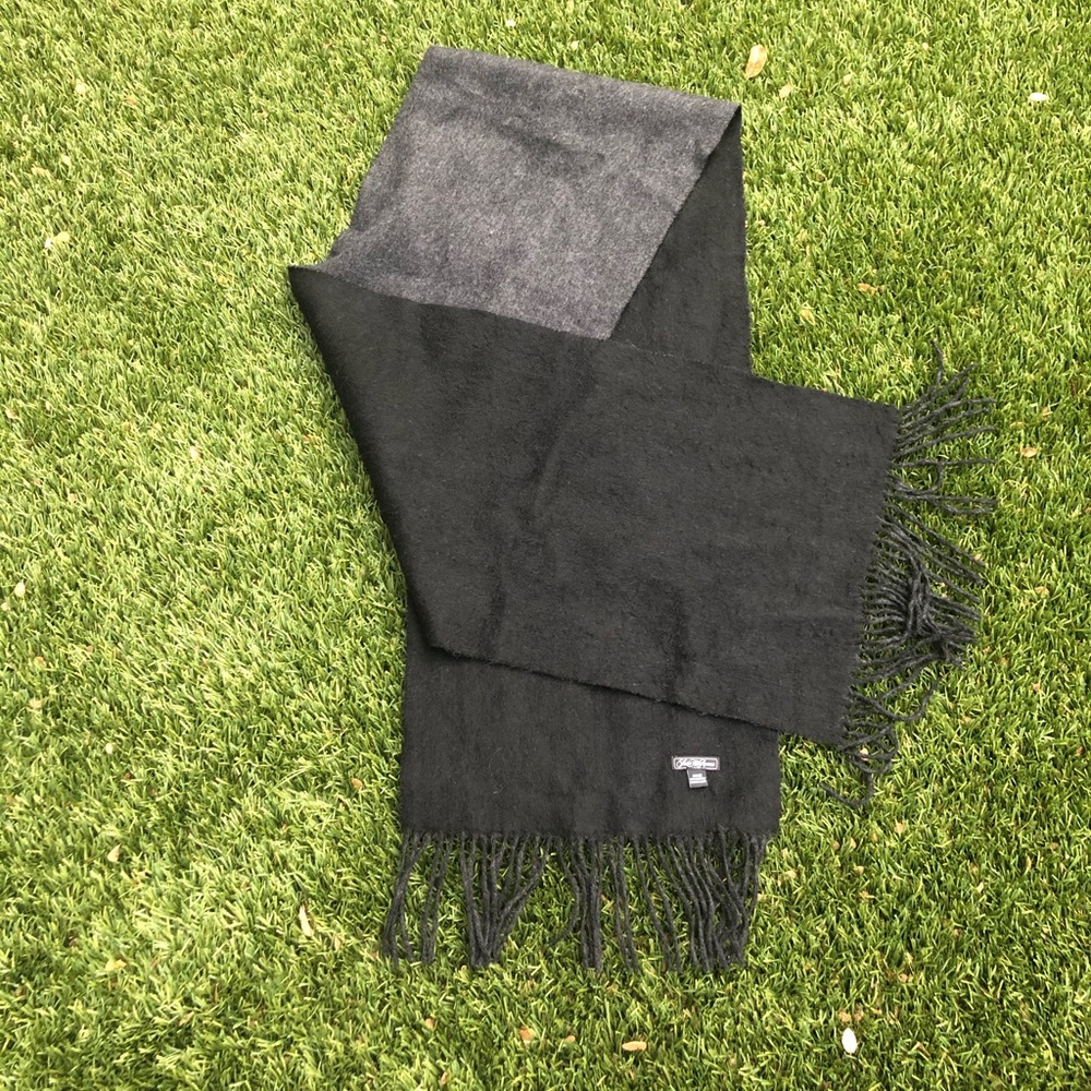 Cashmere scarf two tone gray and black - Picture 4 of 4
